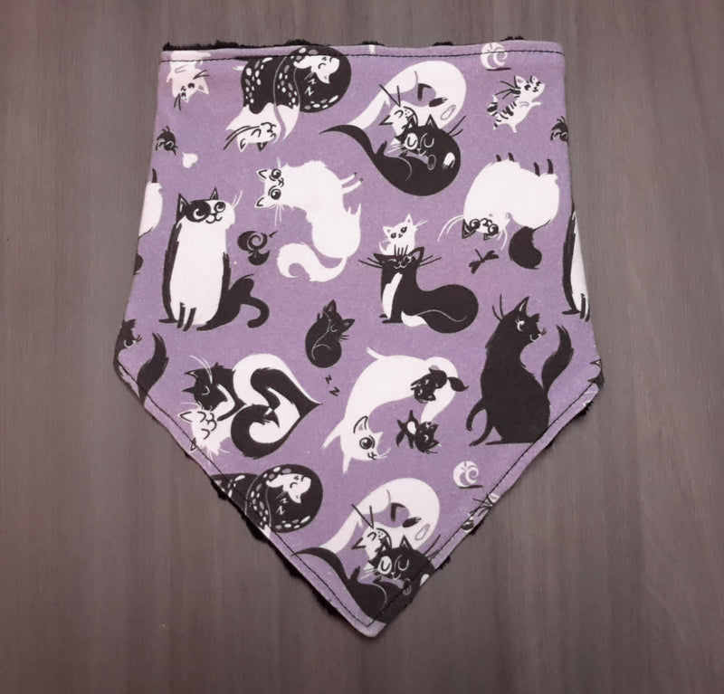 AppleCheeks Inspired Bandana Bibs