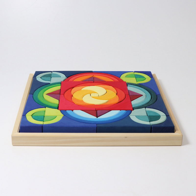 Grimm's Building Set Arcs in Squares
