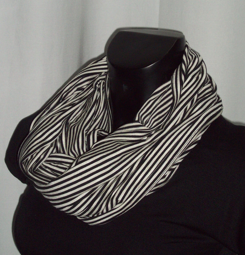 Belly Bedaine Infinity Scarf / Nursing Scarf